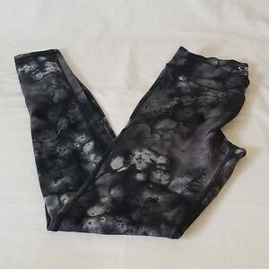 Champion Duo-Dry Gray & White‎ Athletic Leggings